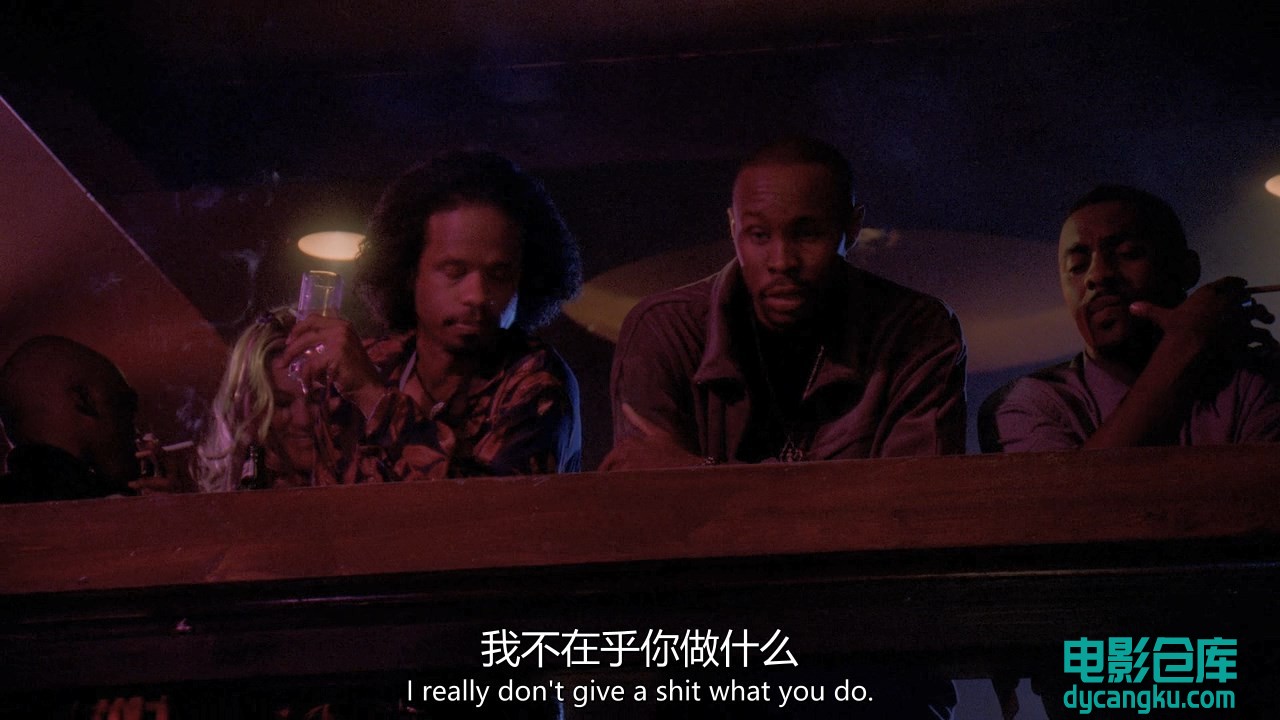 [电影仓库dycangku.com]The.Wire.S01E01.720p.BluRay.x264.mkv_snapshot_00.26.35.884.jpg