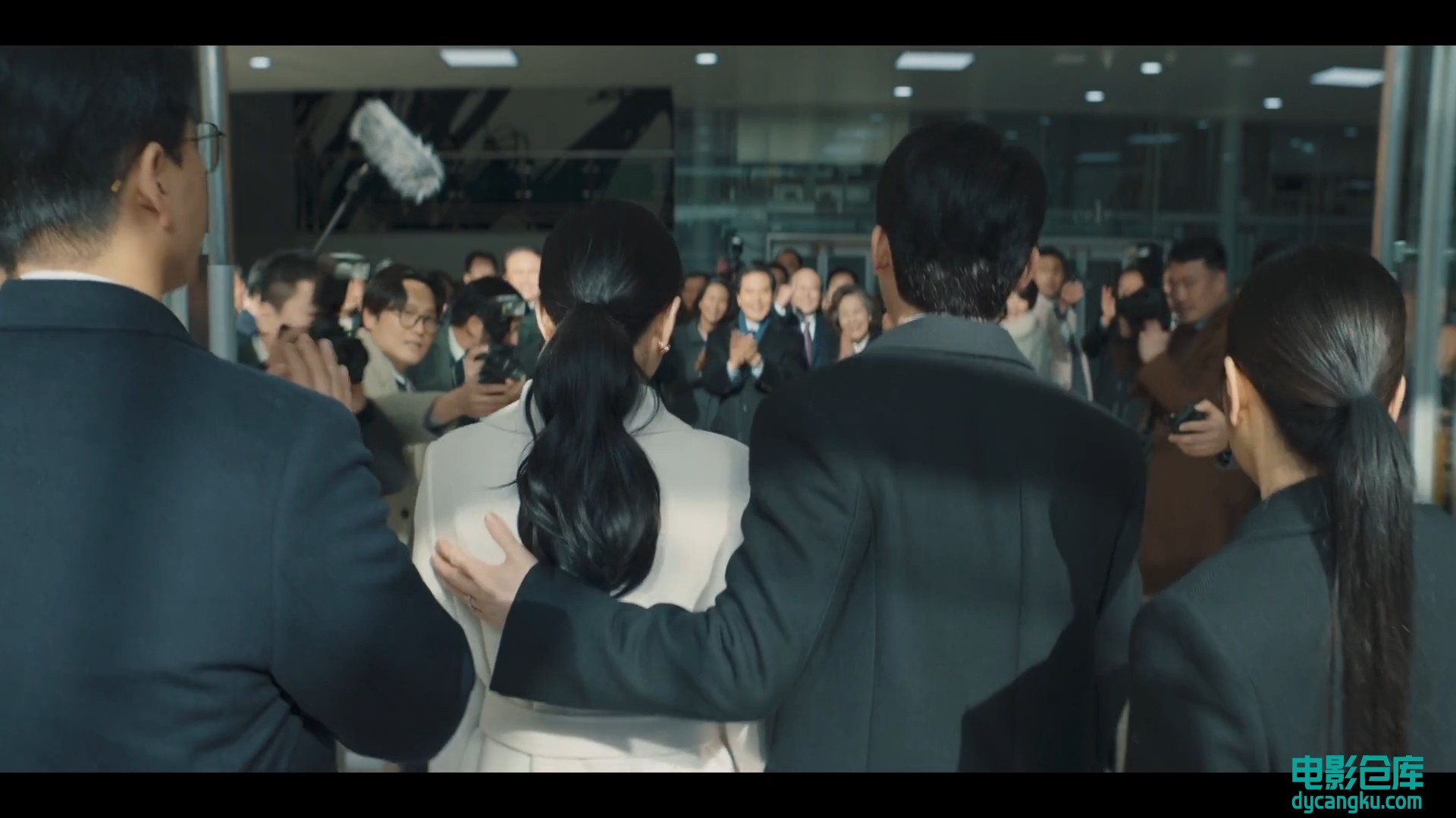 [电影仓库dycangku.com]Anna.2022.EP04.HD1080P.X264.AAC.Korean.CHS.mp4_snapshot_30.jpg