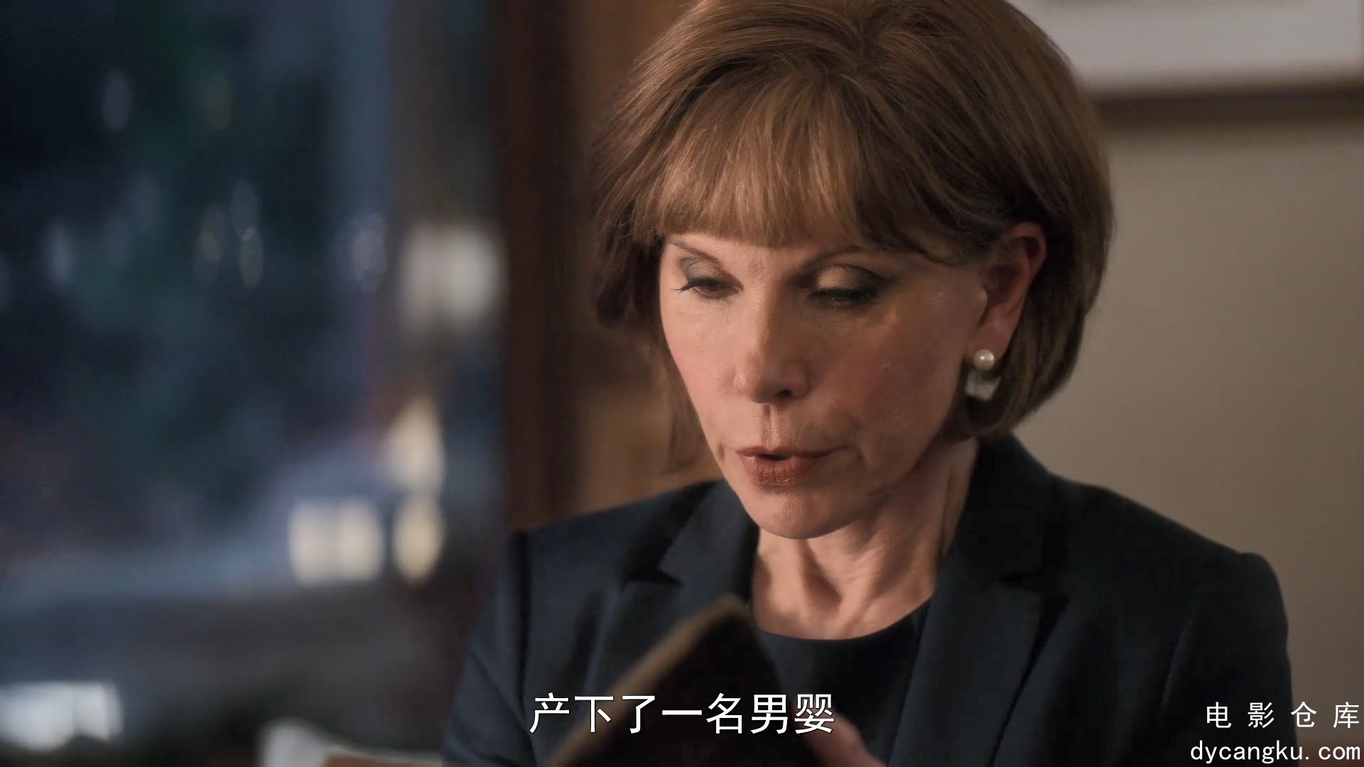 [电影仓库dycangku.com]多莉帕顿：广场上的圣诞节.1080p.BD中字.mp4_snapshot_01.22.19.595.jpg