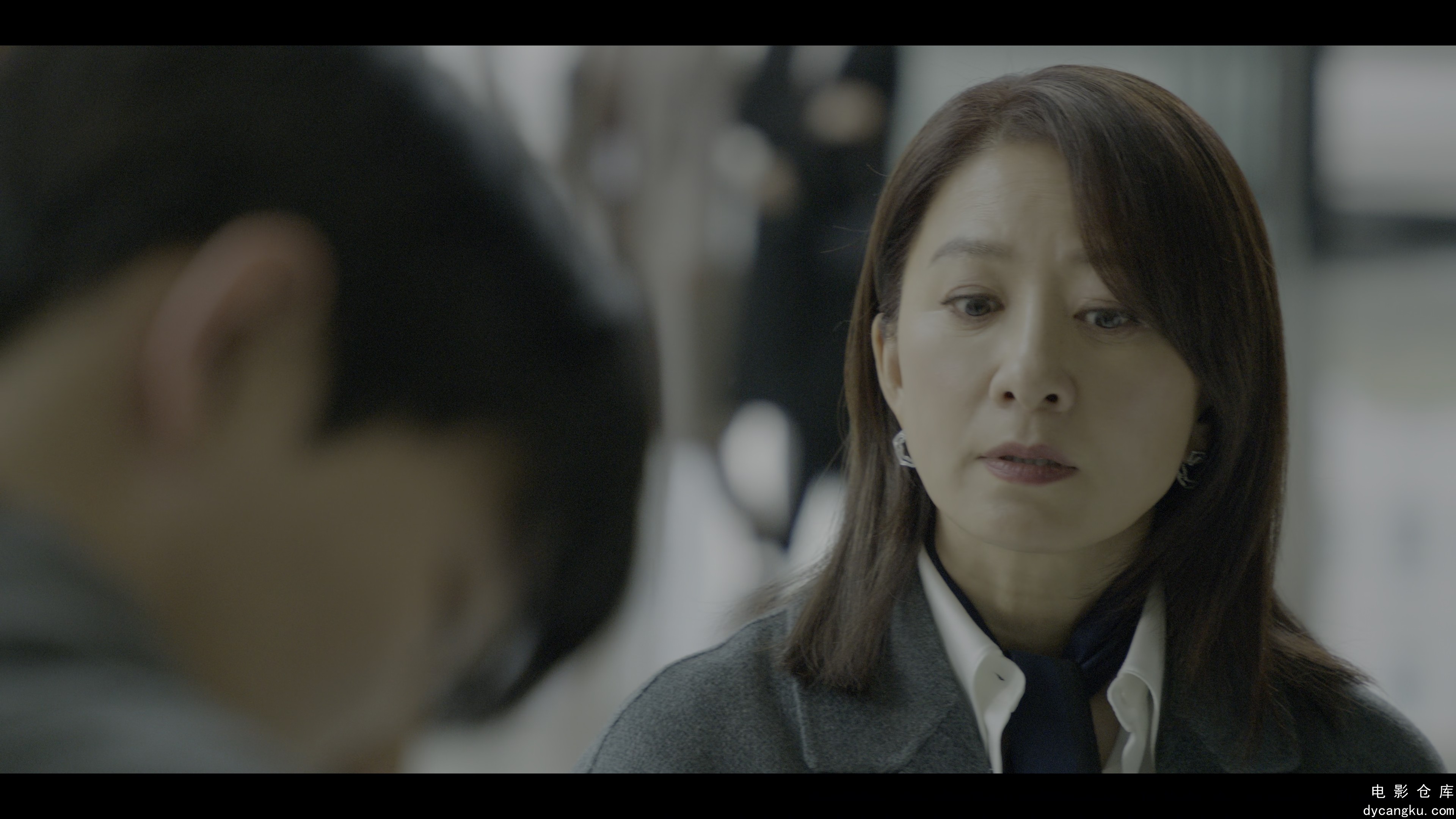 [电影仓库dycangku.com]Queenmaker.S01E01.Episode.1.2160p.NF.WEB-DL.DDP.5.1.HDR10..jpg