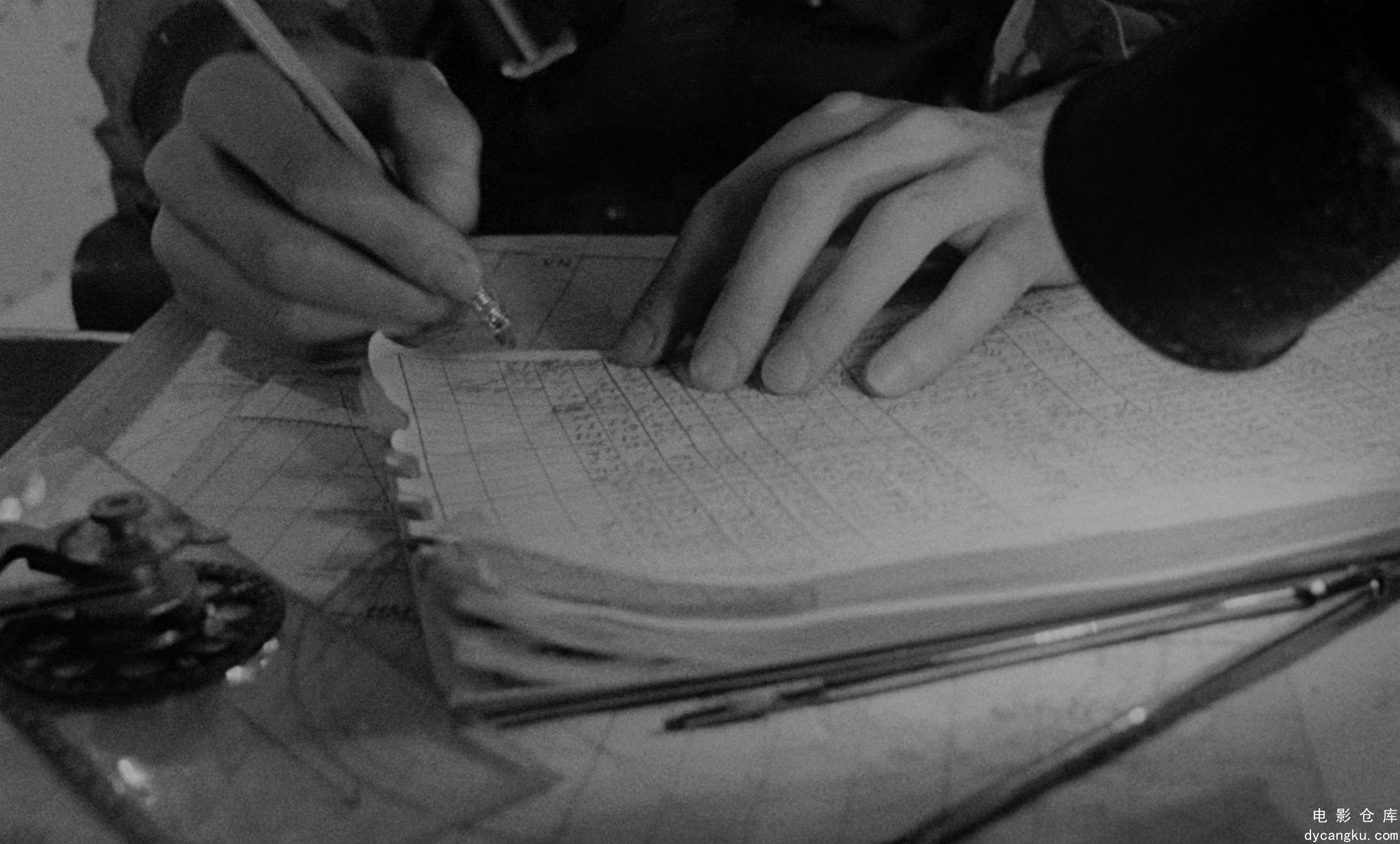 [电影仓库dycangku.com]Dr.Strangelove.1964.2160p.UHD.BluRay.x265.10bit.HDR.DTS-HD.jpg