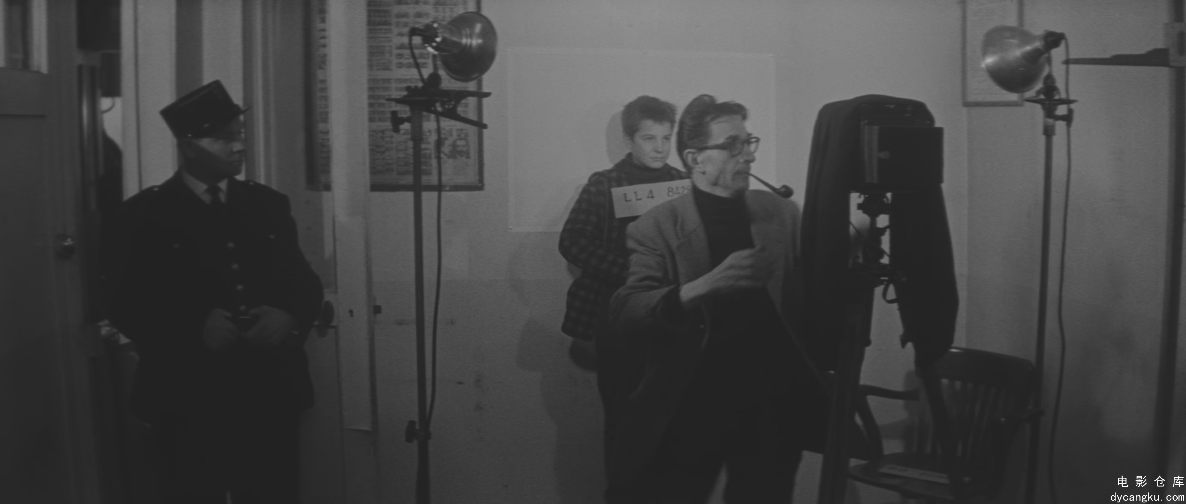 [电影仓库dycangku.com]The.400.Blows.1959.BluRay.2160p.DTS-HD.MA1.0.HDR.DoVi.x265.jpg