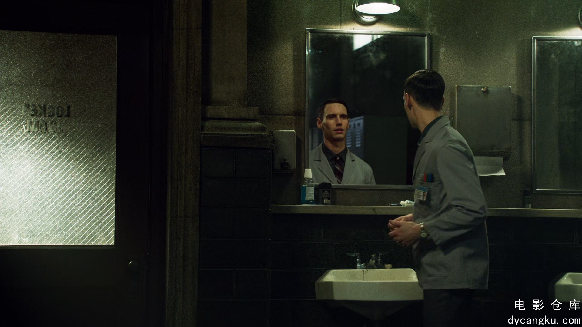 [电影仓库dycangku.com]Gotham.S02E01.1080p.BluRay.x265-RARBG.mp4_snapshot_05.50.083.jpg