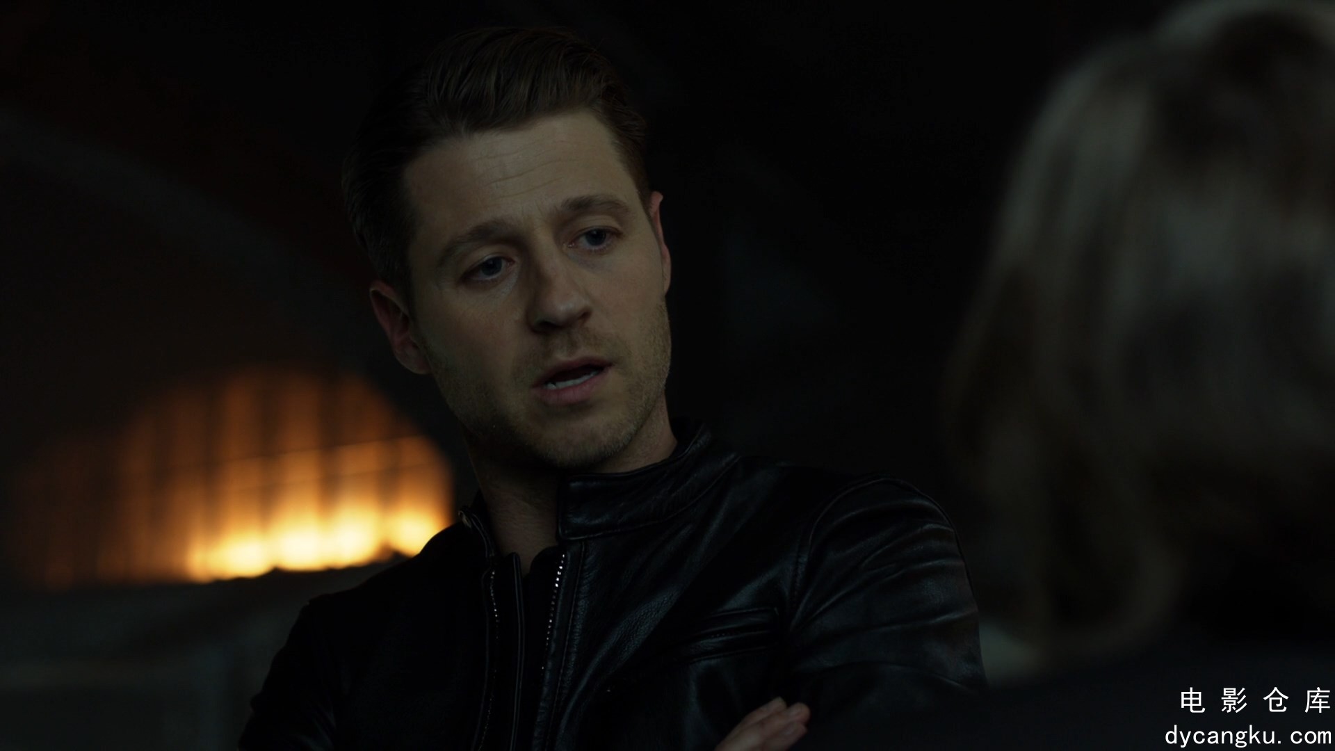 [电影仓库dycangku.com]gotham.s03e01.1080p.bluray.x264-rovers.mkv_snapshot_06.40.033.jpg
