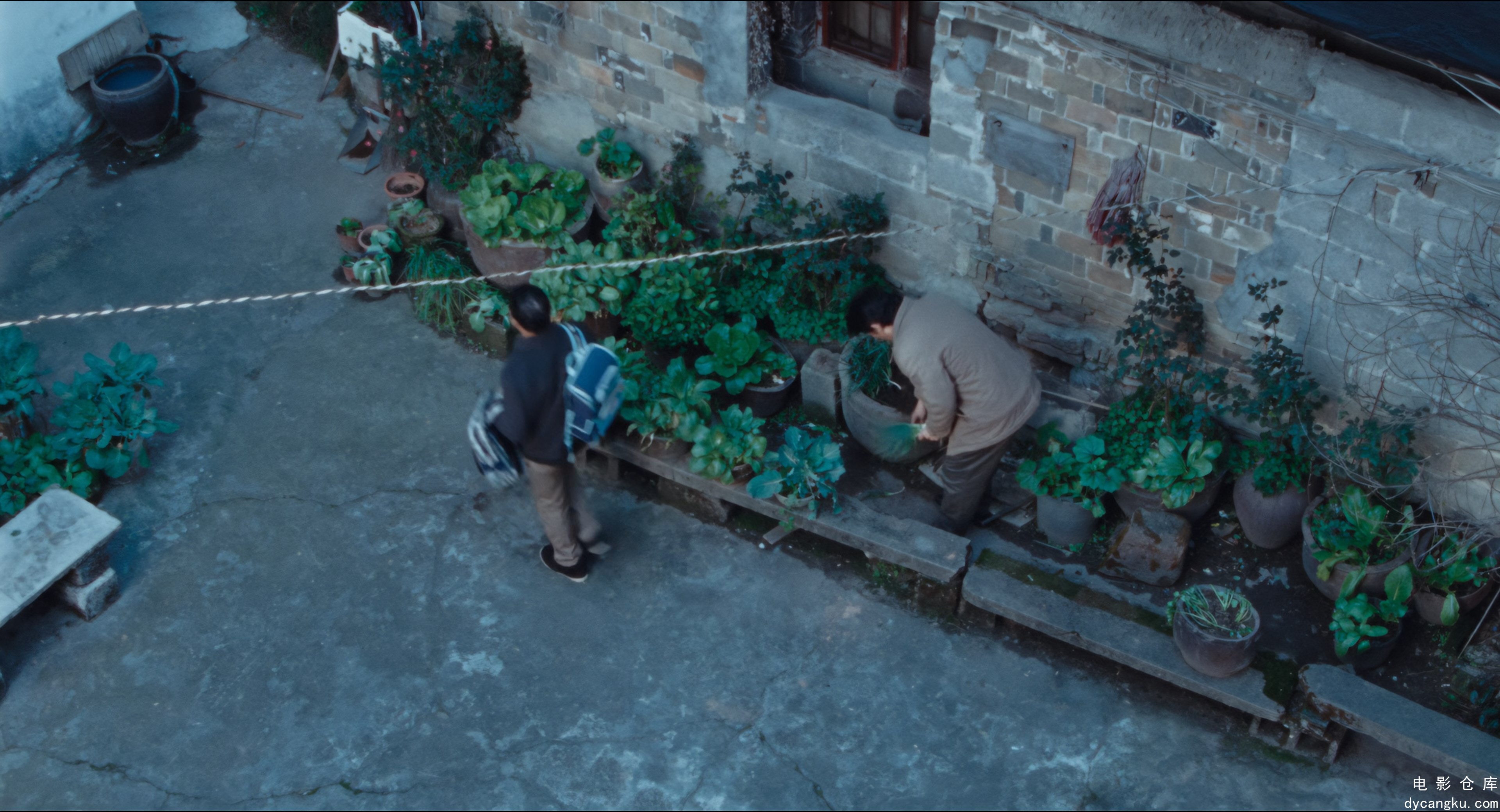 [电影仓库dycangku.com]河边的错误.Only.the.River.Flows.2023.2160p.HQ.WEB-DL.H265..jpg