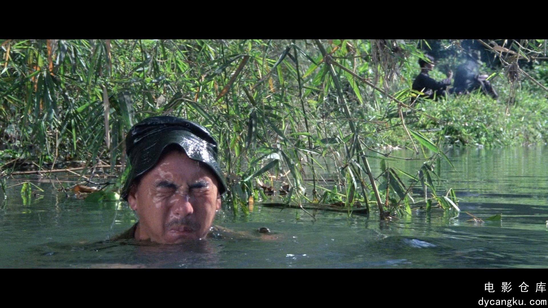 [电影仓库dycangku.com] 东方秃鹰 (1987) 1080p AAC.mp4_snapshot_00.55.51.972.jpg