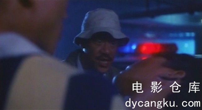 [电影仓库dycangku.com] 龙凤贼捉贼 (1990) 480p AC3.mkv_snapshot_01.16.08.237.jpg