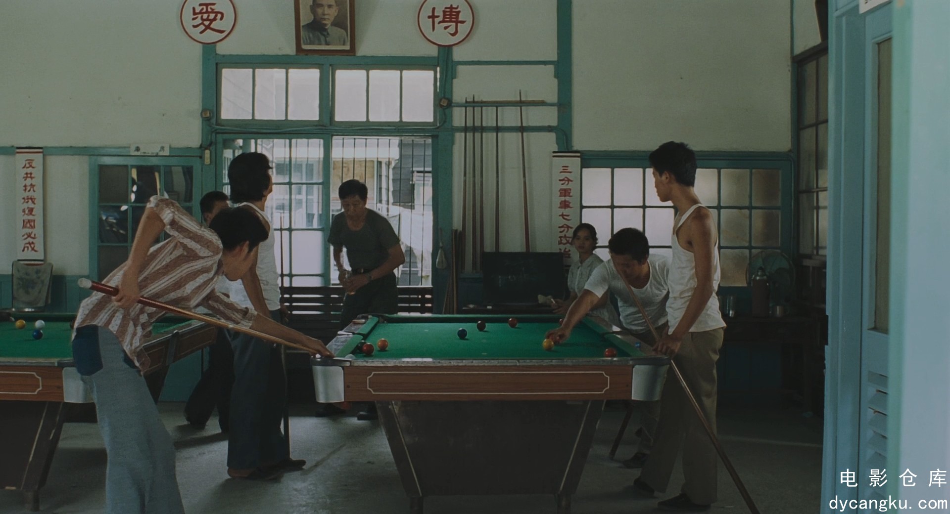 [电影仓库dycangku.com]The Time to Live and the Time to Die.1985.1080p.Blu-ray.FL.jpg