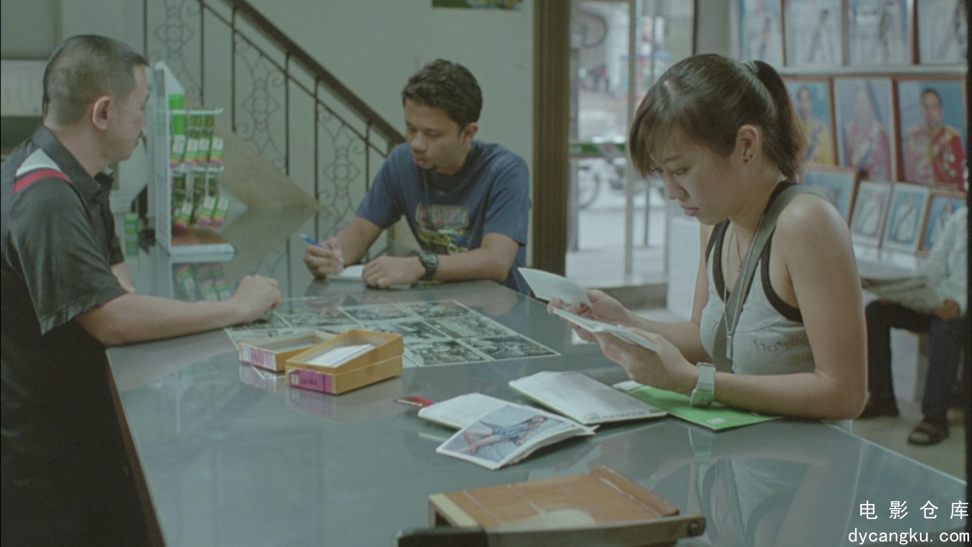 [电影仓库dycangku.com]Shutter.2004.1080p.BluRay.REMUX.AVC.DTS-HD.MA.5.1.mkv_snap.jpg