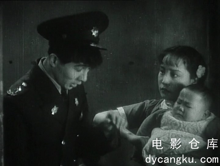 [电影仓库dycangku.com]马路天使.1937.老片修复版【豆瓣8.6】.mkv_snapshot_00.13.10.506.jpg