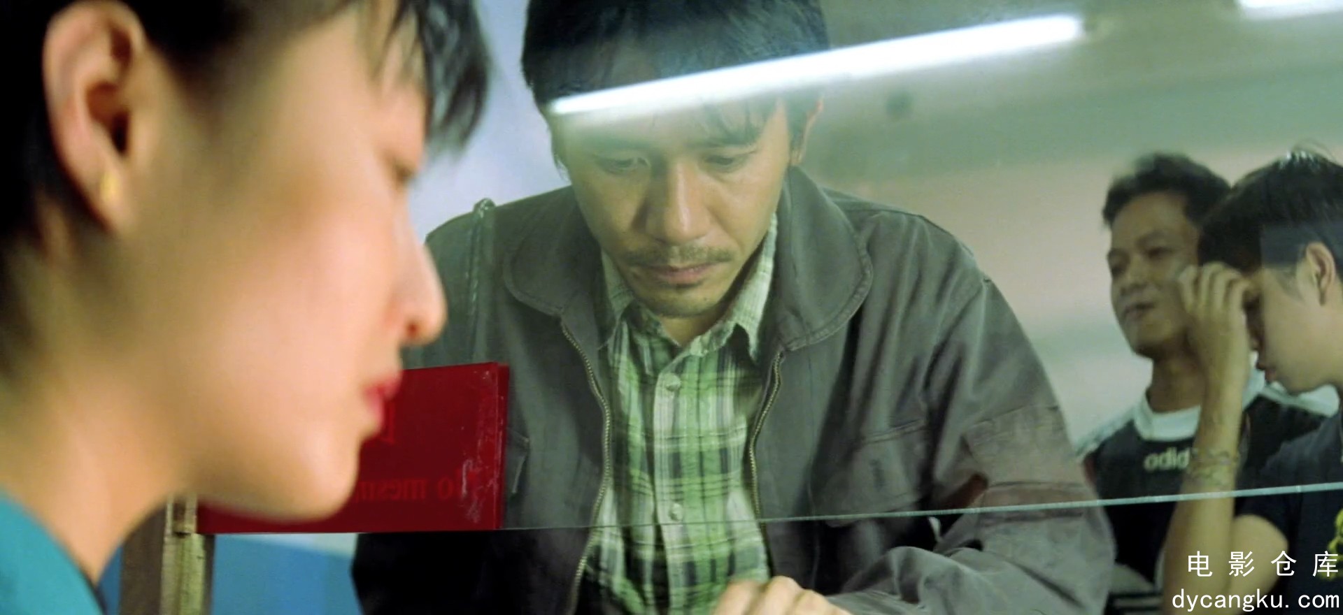 [电影仓库dycangku.com]暗花.1998.1080P.粤语.中字.mp4_snapshot_01.00.42.635.jpg