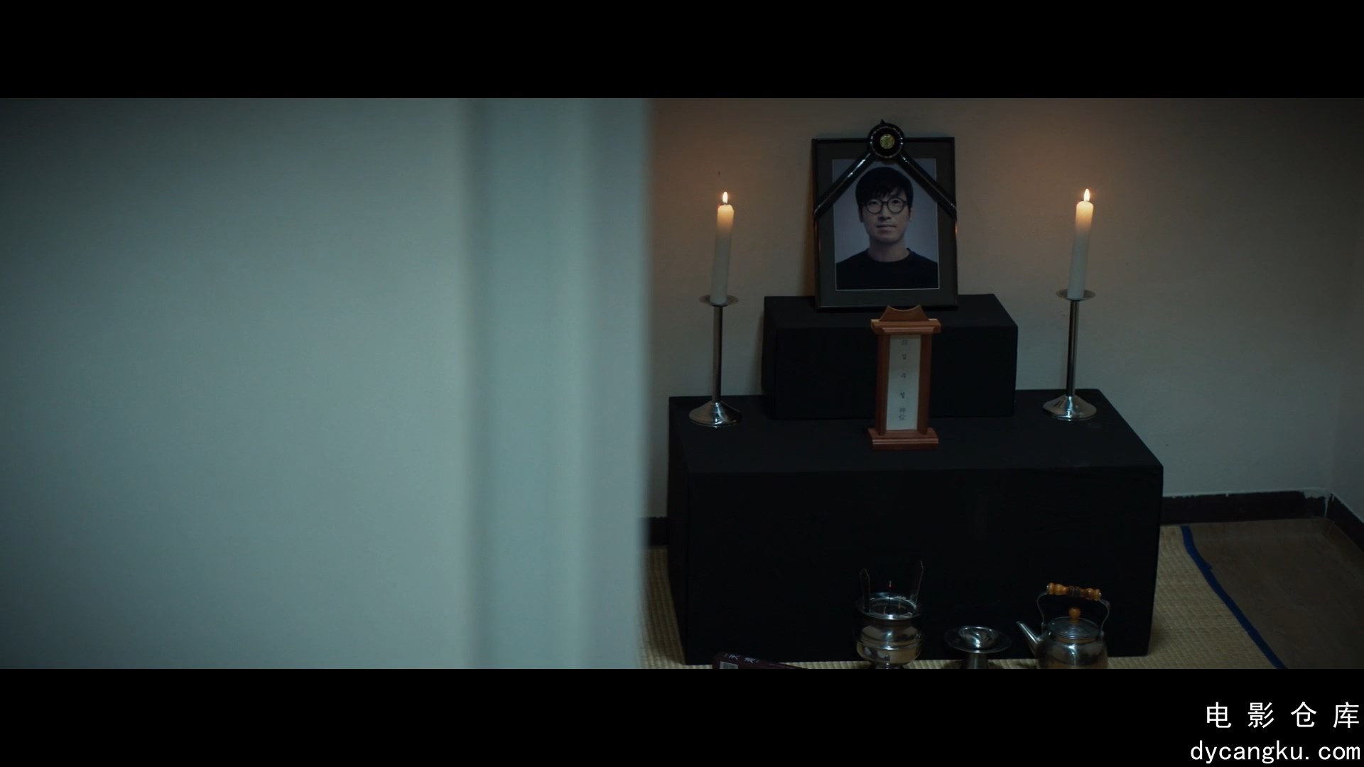 [电影仓库dycangku.com]普通家庭.A.Normal.Family.2024.1080p韩语中字.mp4_snapshot_0.jpg