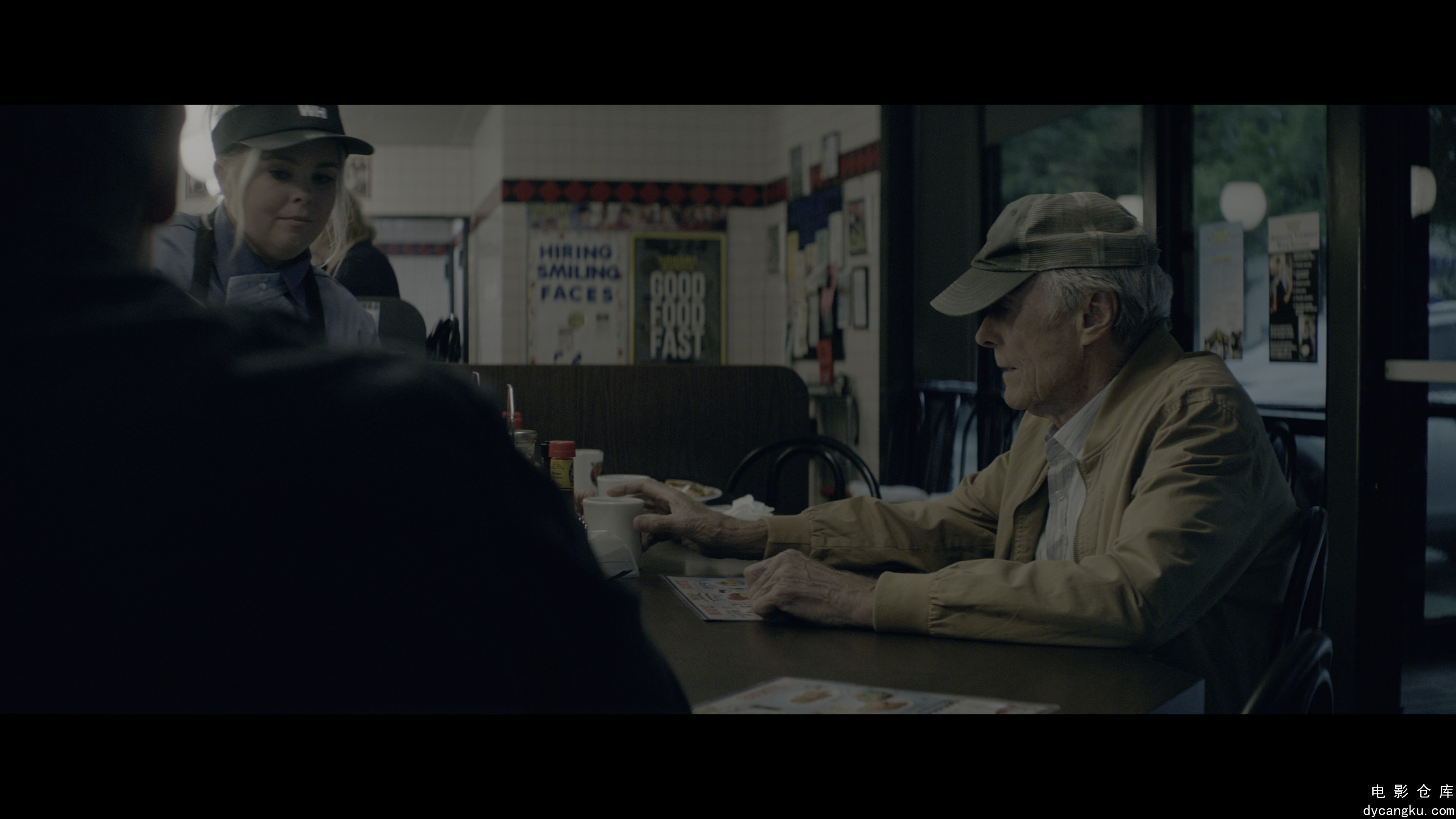 [电影仓库dycangku.com]The.Mule.2018.2160p.BluRay.REMUX.HEVC.DTS-HD.MA.5.1.mkv_sn.jpg