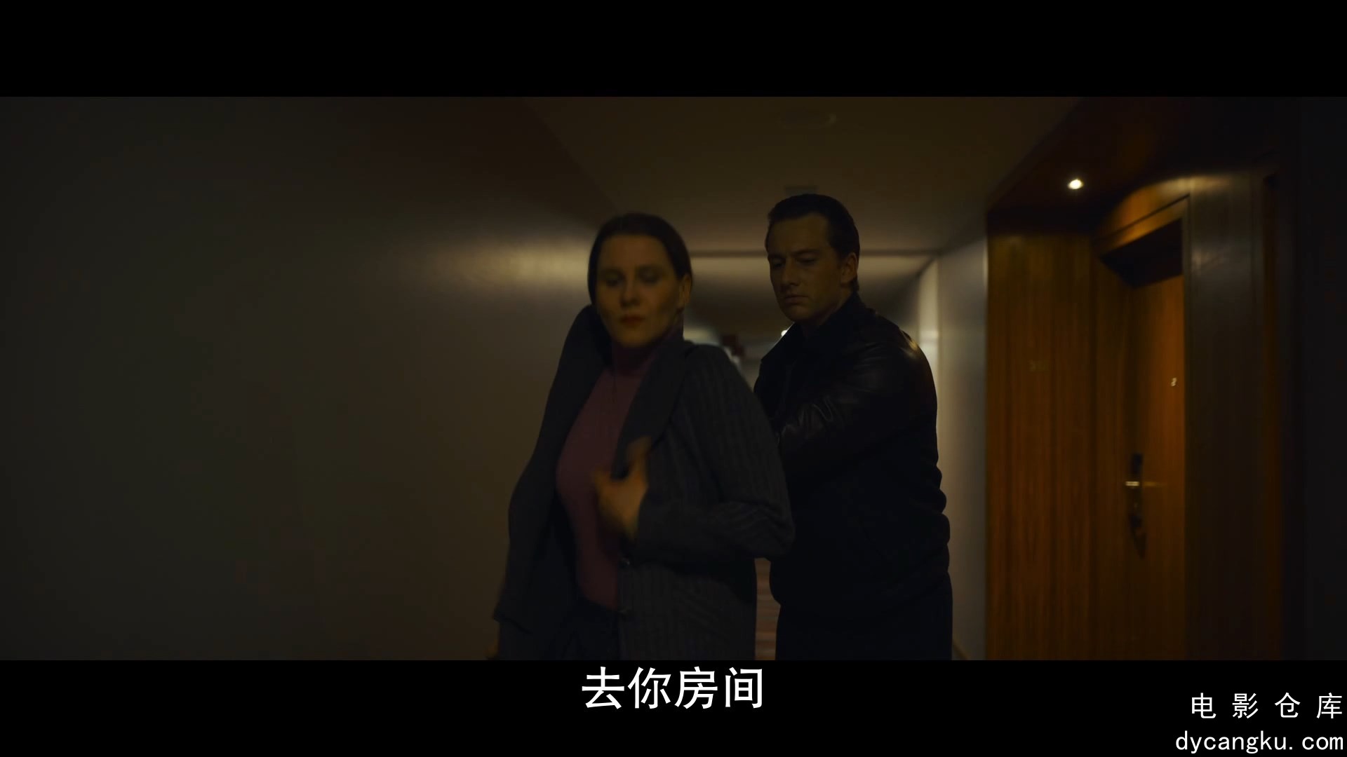 [电影仓库dycangku.com]焦土.Scorched.Earth.2024.1080p.VINEnc.mp4_snapshot_01.18.18.346.jpg