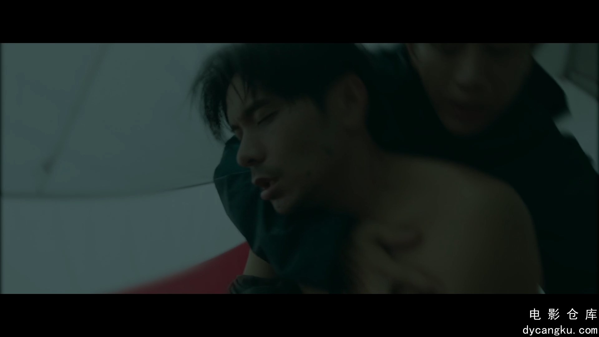 [电影仓库dycangku.com]亲爱的房客.2020.BD1080p.国语中字.mp4_snapshot_01.35.44.627.jpg