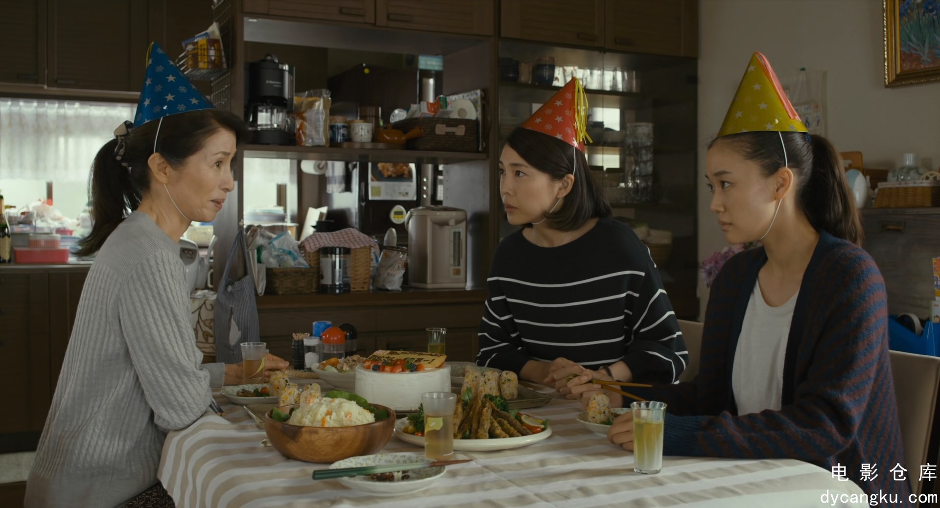 [电影仓库dycangku.com]A.Long.Goodbye.2019.BluRay.1080p.TrueHD7.1.x265.10bit.mkv_.jpg