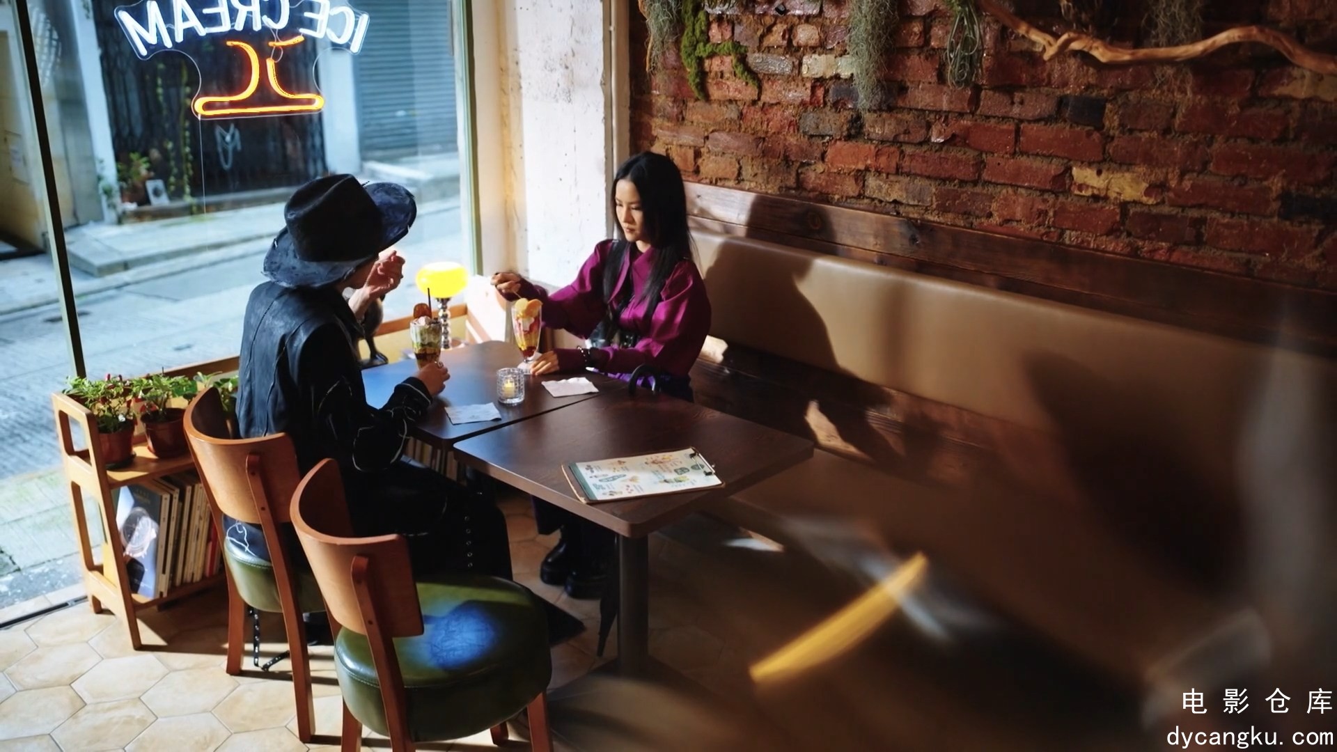 [电影仓库dycangku.com]弊家伙！我要去祓魔.Oh.No.I.Gotta.Ghost.Bust.S01E11.2025.10.jpg