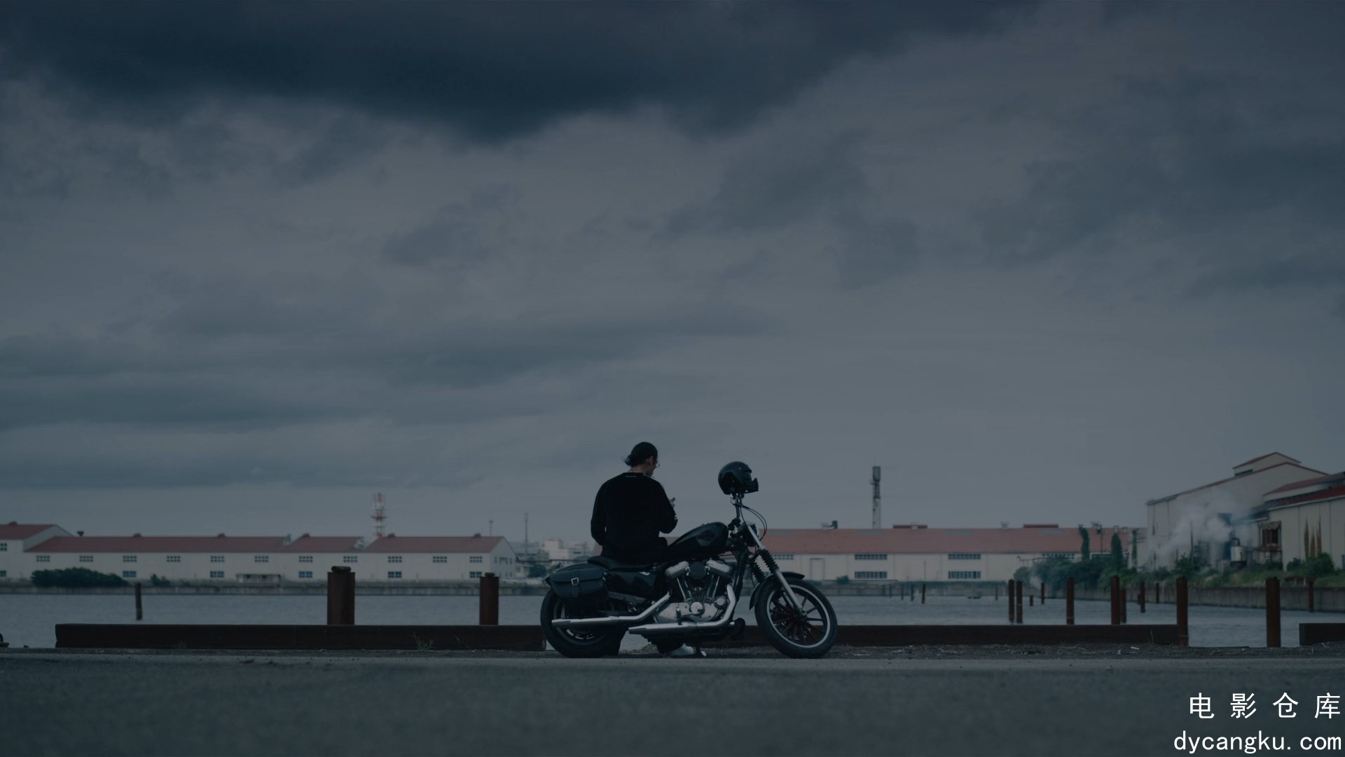 [电影仓库dycangku.com]警视厅麻药取缔课.MOGURA.S01E04.2025.1080p.NF.WEB-DL.AAC.H2.jpg