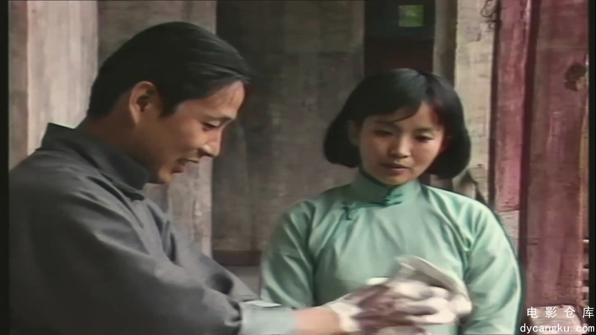 [电影仓库dycangku.com]围城08.mp4_snapshot_25.46.629.jpg
