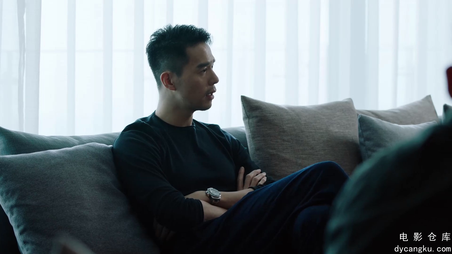 [电影仓库dycangku.com]預支未來_S01E01_暢銷作家(1).mkv_snapshot_18.04.200.jpg