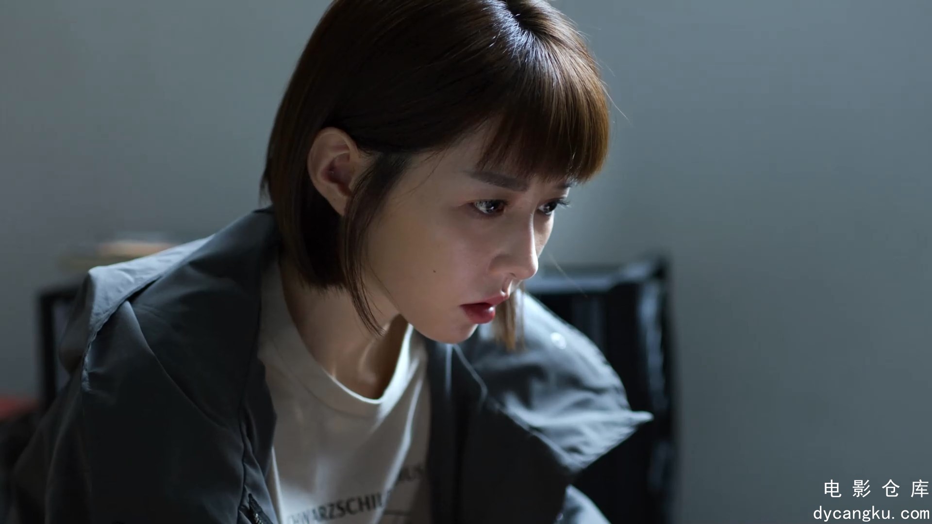 [电影仓库dycangku.com]預支未來_S01E08_充氣娃娃1 & 網紅綁架案(3).mkv_snapshot_20..jpg